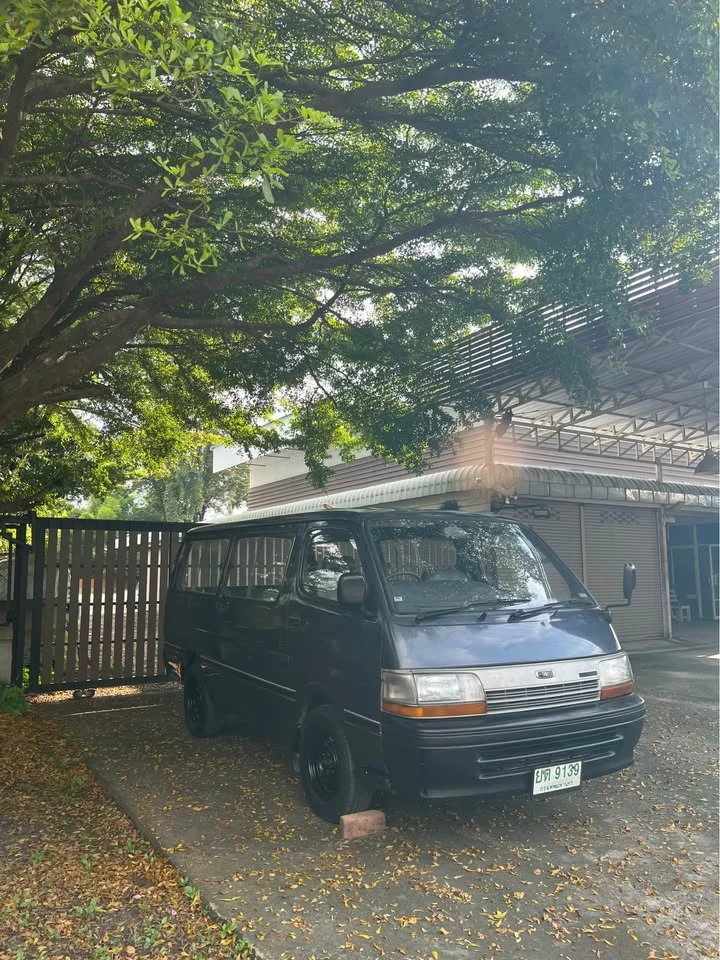 1990 Toyota Commuter IV (H100) 2