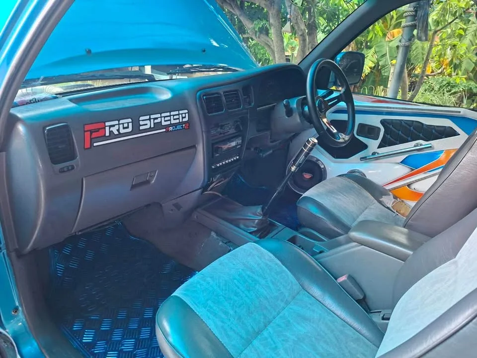 Toyota Hilux Tiger VI 2