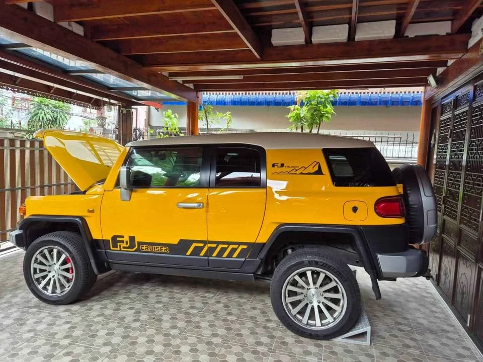 2012 Toyota FJ Cruiser I (XJ10) 2