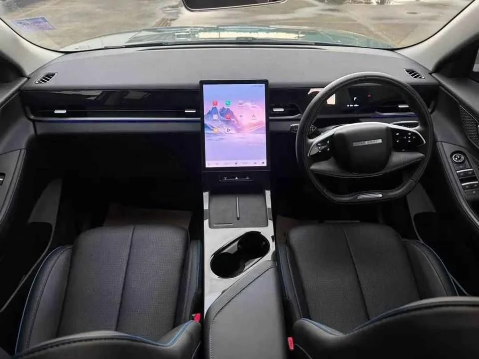 2026 Land Rover Range Rover Sport III 2