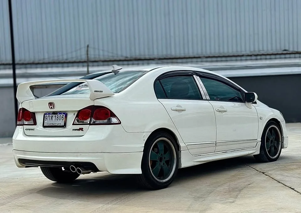 2011 Honda Civic VIII 2