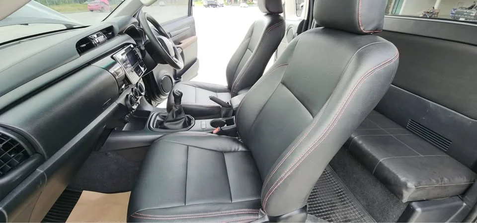 2017 Toyota Hilux VIII 2