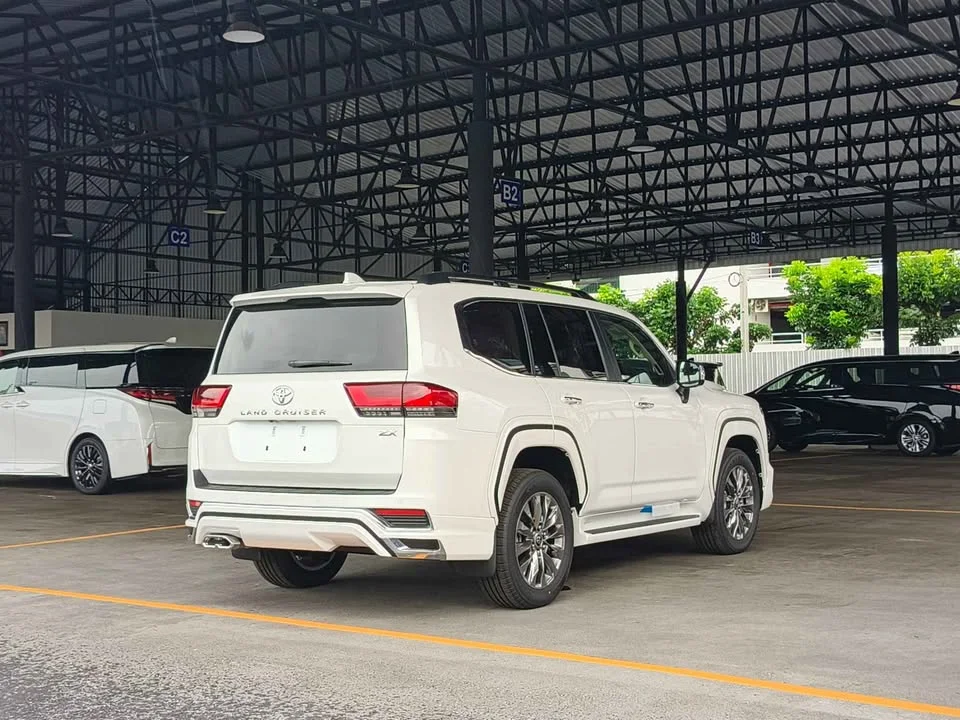 2026 Toyota Land Cruiser J300 2