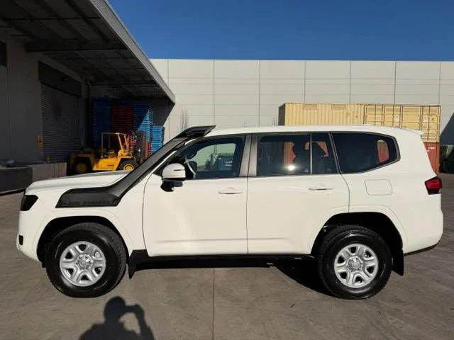 2026 Toyota Land Cruiser J300 3