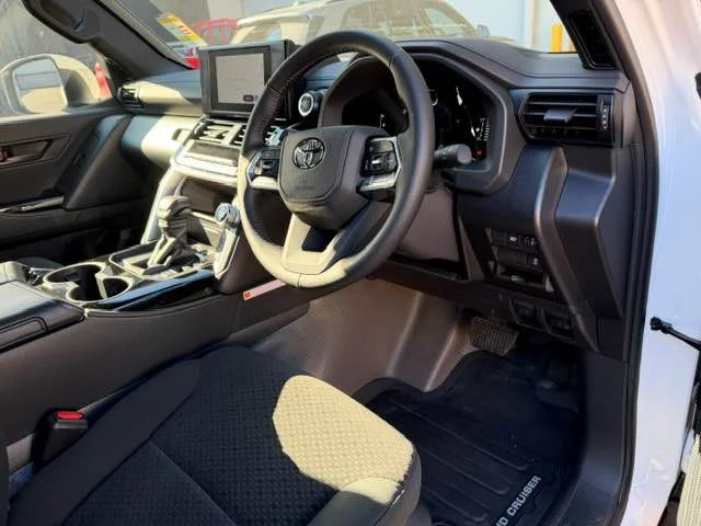 2026 Toyota Land Cruiser J300 2