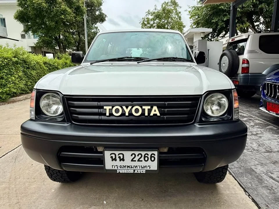 1999 Toyota Land Cruiser Prado J90 3
