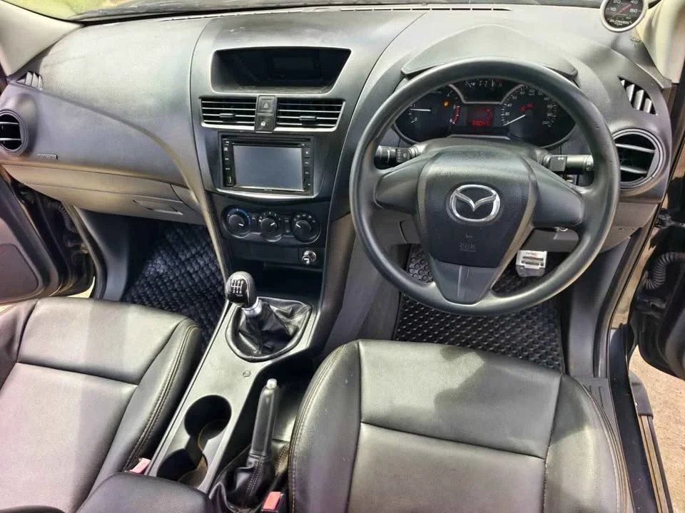 2012 Mazda BT-Series II 3