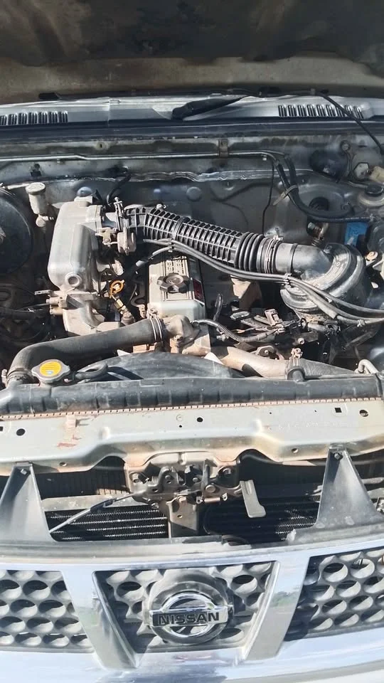 2004 Nissan Frontier I 3