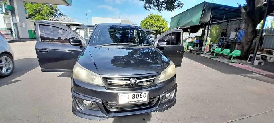 2010 Proton Saga II 2