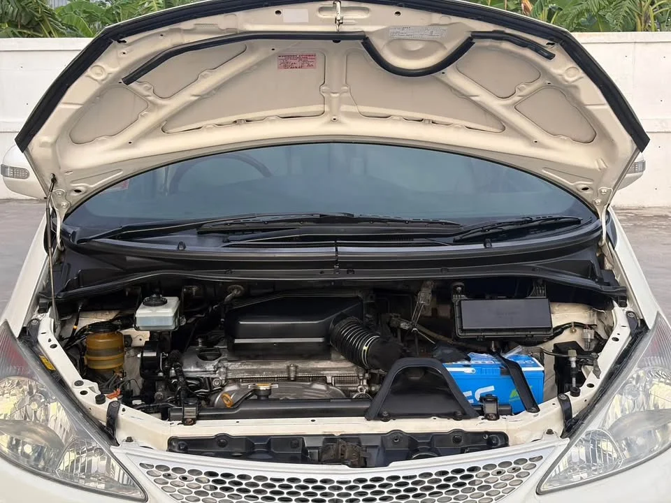 2002 Toyota Estima II 3