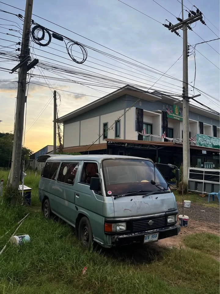 1976 Nissan Urvan IV (E24) 3