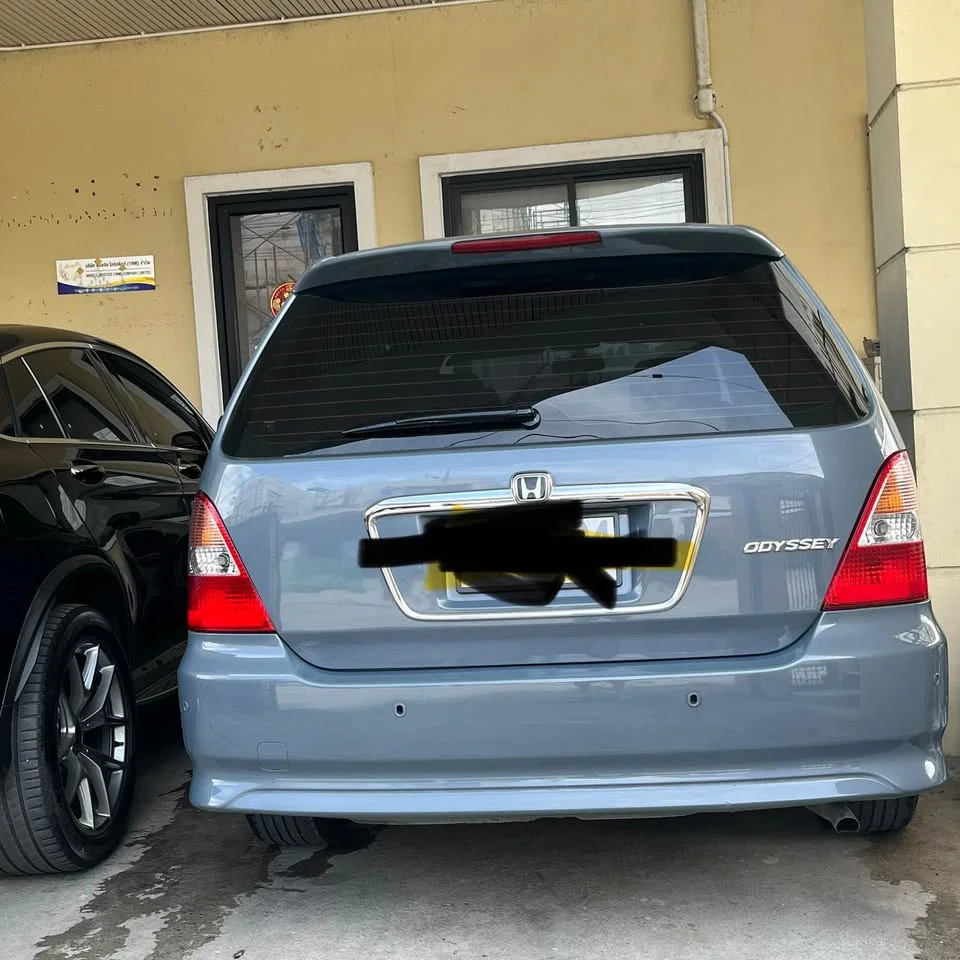 2001 Honda Odyssey II 3