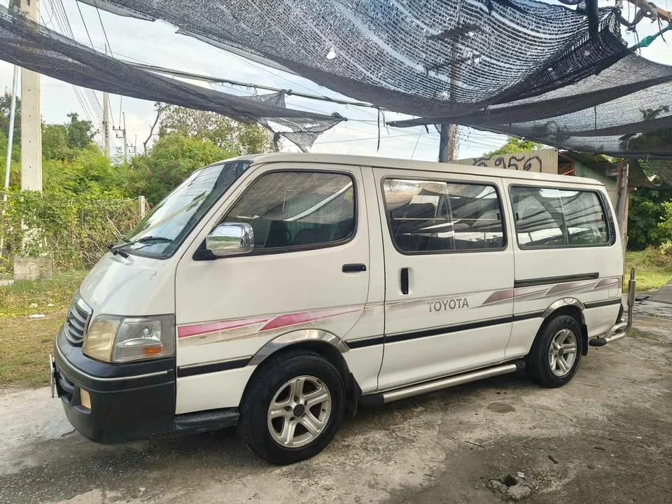 2000 Toyota Commuter IV (H100) 2
