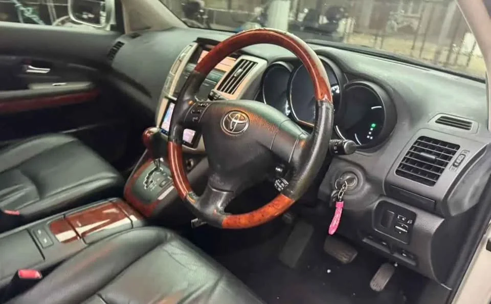 2007 Toyota Harrier II 2