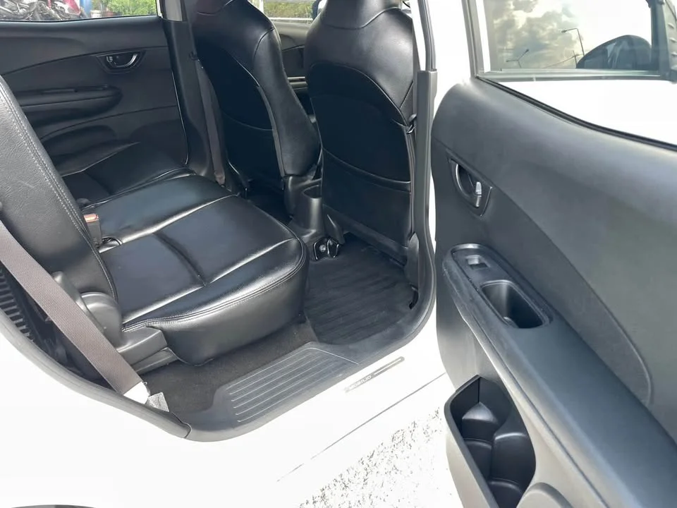 2017 Honda Mobilio II 2