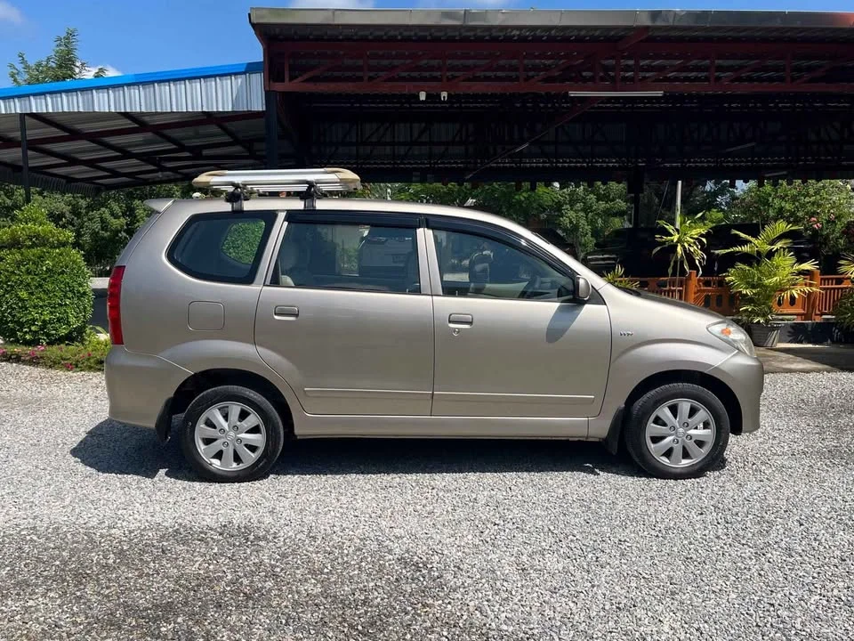 2009 Toyota Avanza I 3