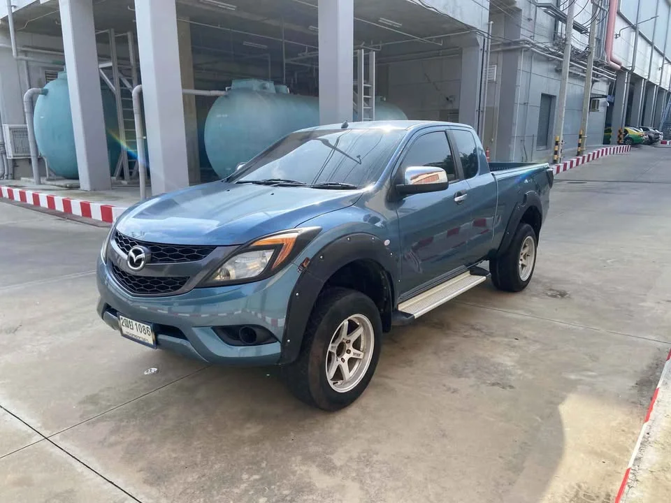 2013 Mazda BT-Series II 2