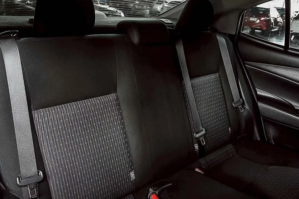 2017 Toyota Yaris ATIV III 2