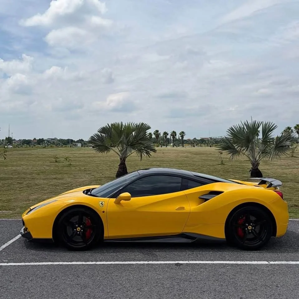 2018 Ferrari 488 2