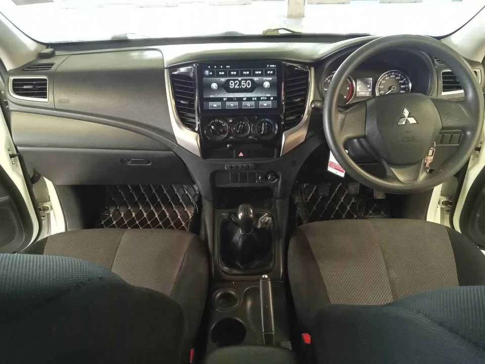 2022 Mitsubishi Triton V 3