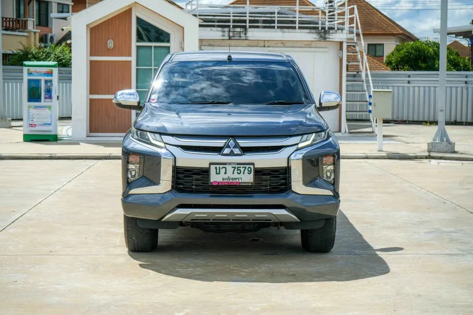 2020 Mitsubishi Triton V 3
