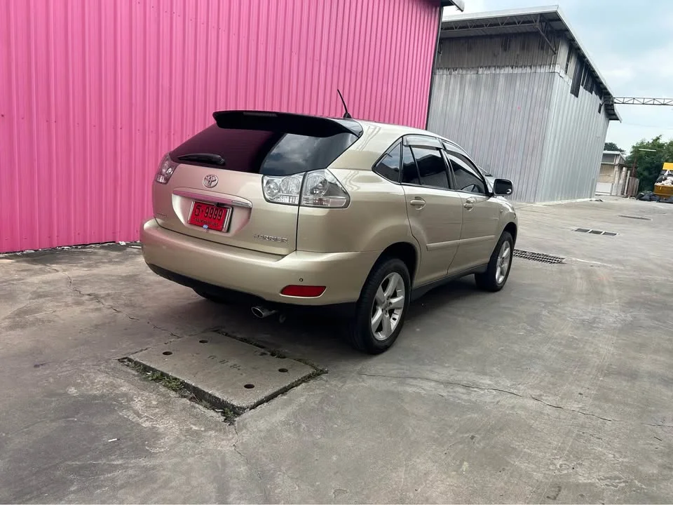 2005 Toyota Harrier II 3