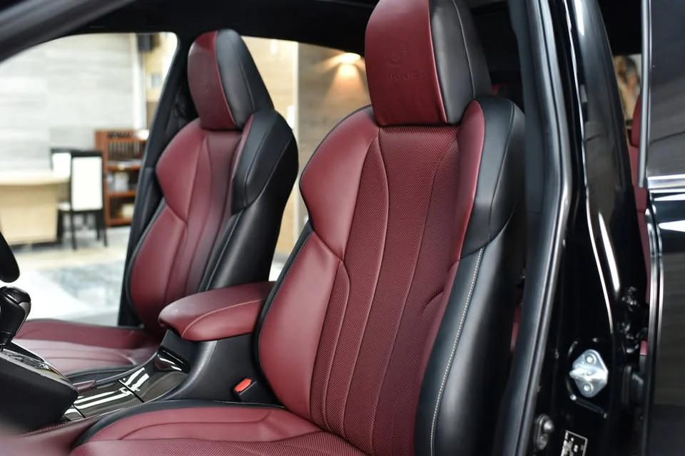 2015 Toyota Harrier III 2
