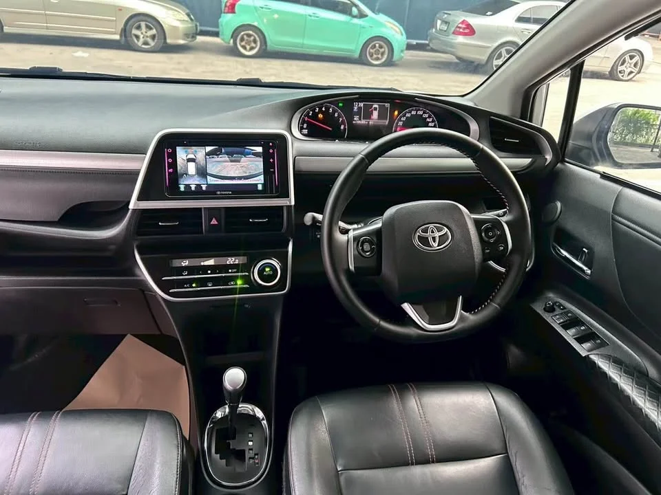 2020 Toyota Sienta II 3