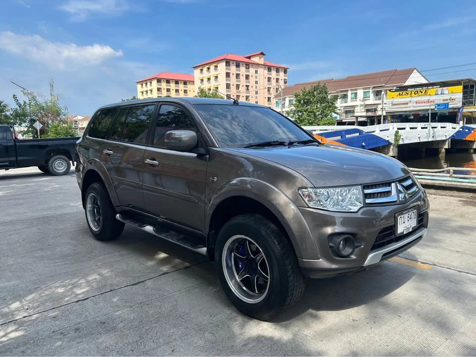 2014 Mitsubishi Pajero Sport II 3