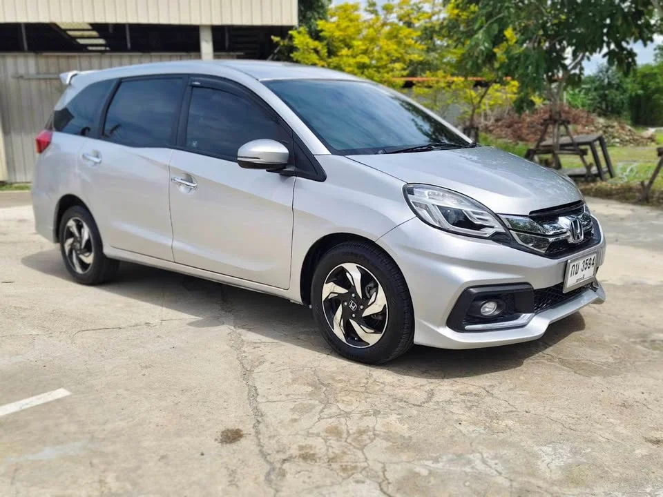 2016 Honda Mobilio II 2