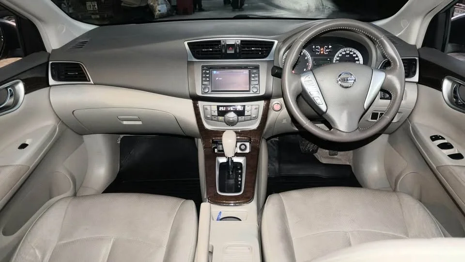 2013 Nissan Sylphy III (B17) 2