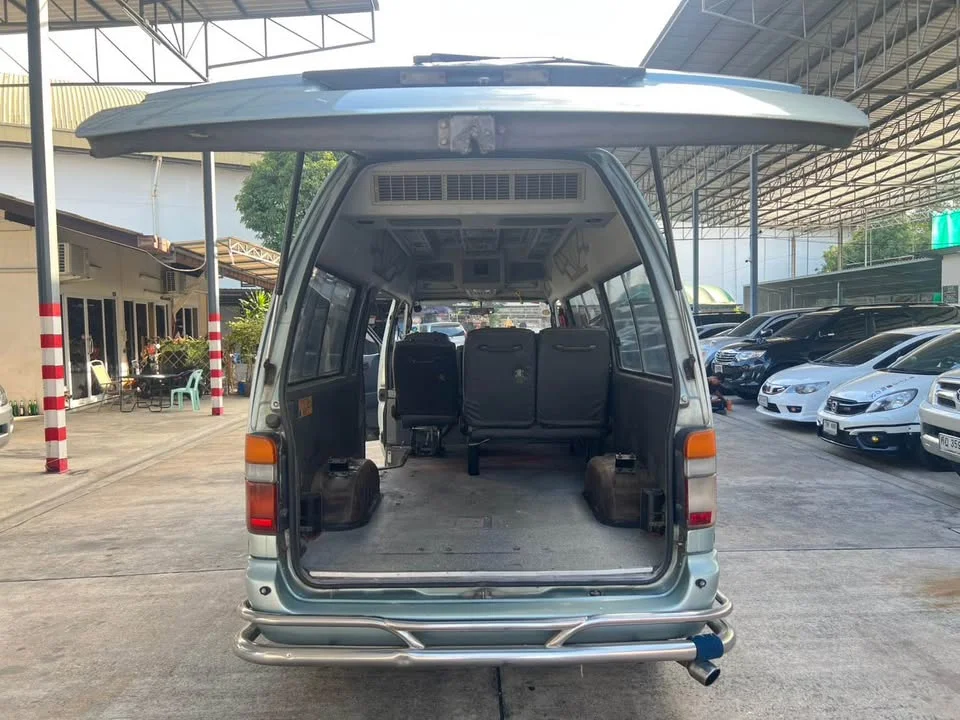1995 Toyota Commuter IV (H100) 3