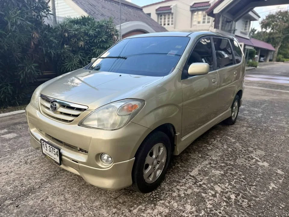 2005 Toyota Avanza I 3