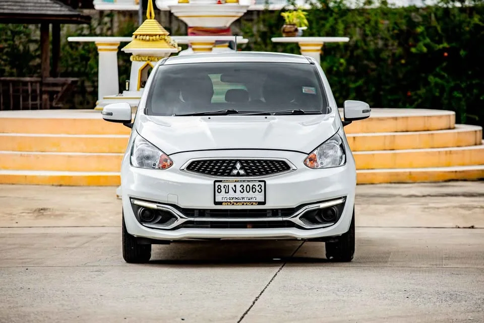 2018 Mitsubishi Mirage VI 2