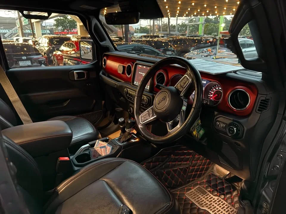 2021 Jeep Wrangler JL 3