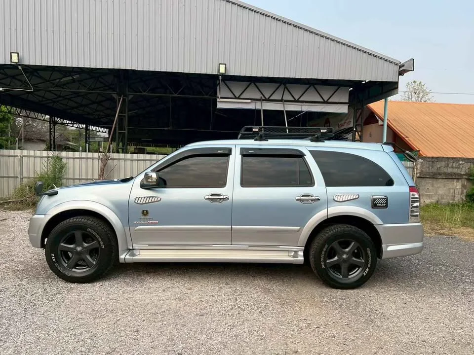 2006 Isuzu MU-7 2