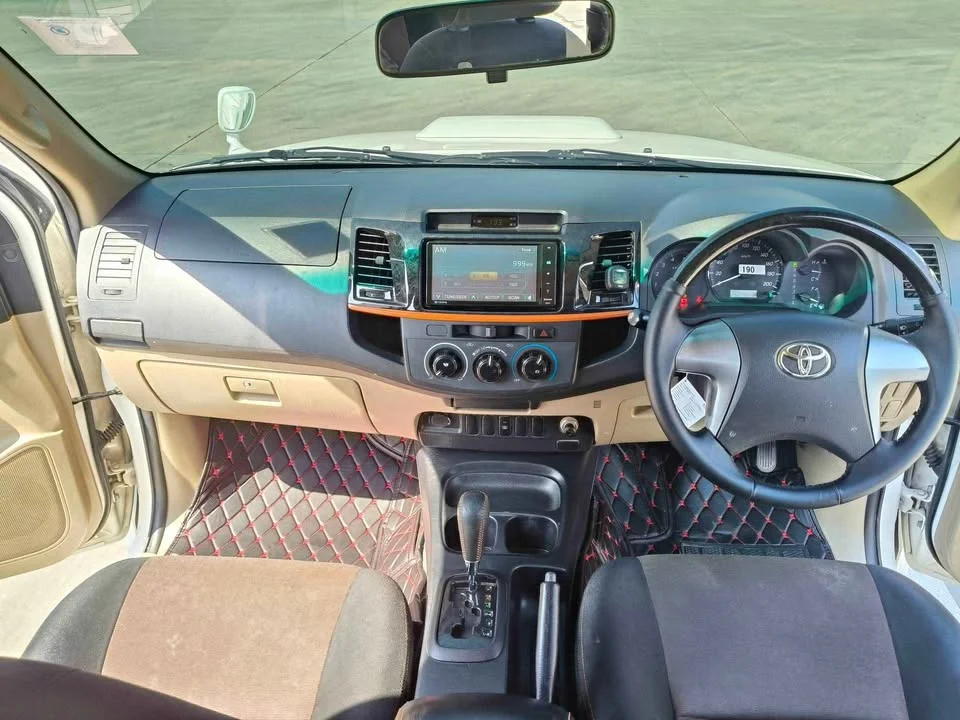 2013 Toyota Hilux VII 3