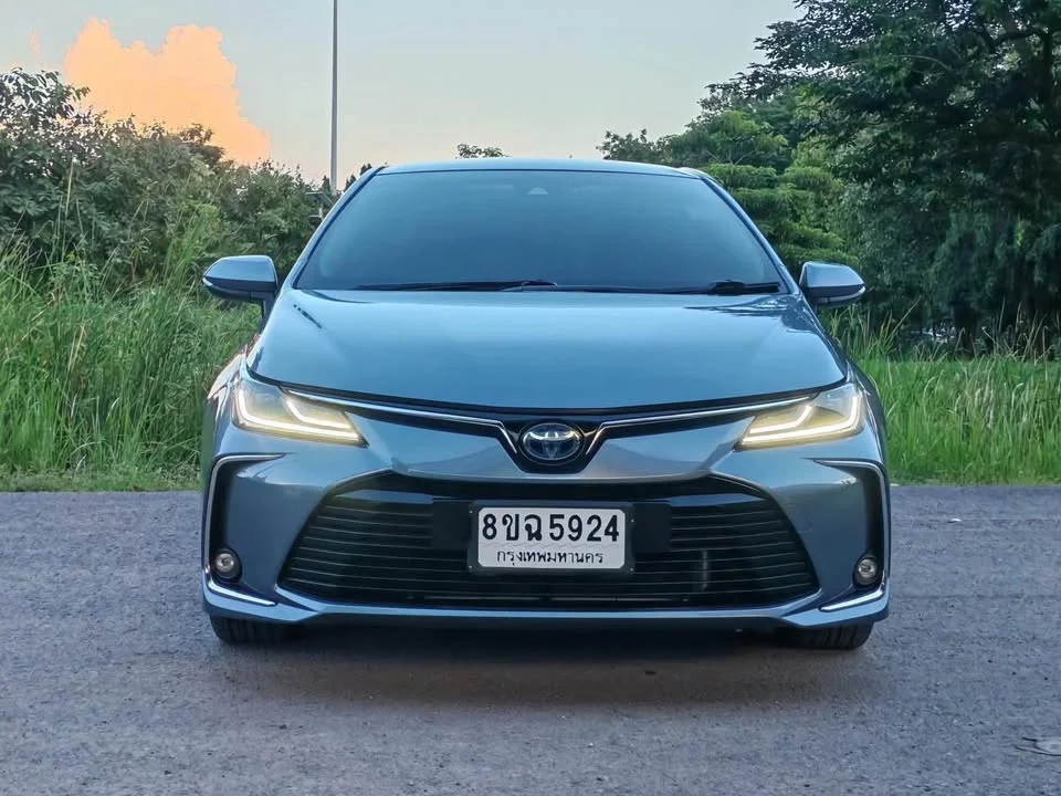 2019 Toyota Corolla Altis XII (E210) 3