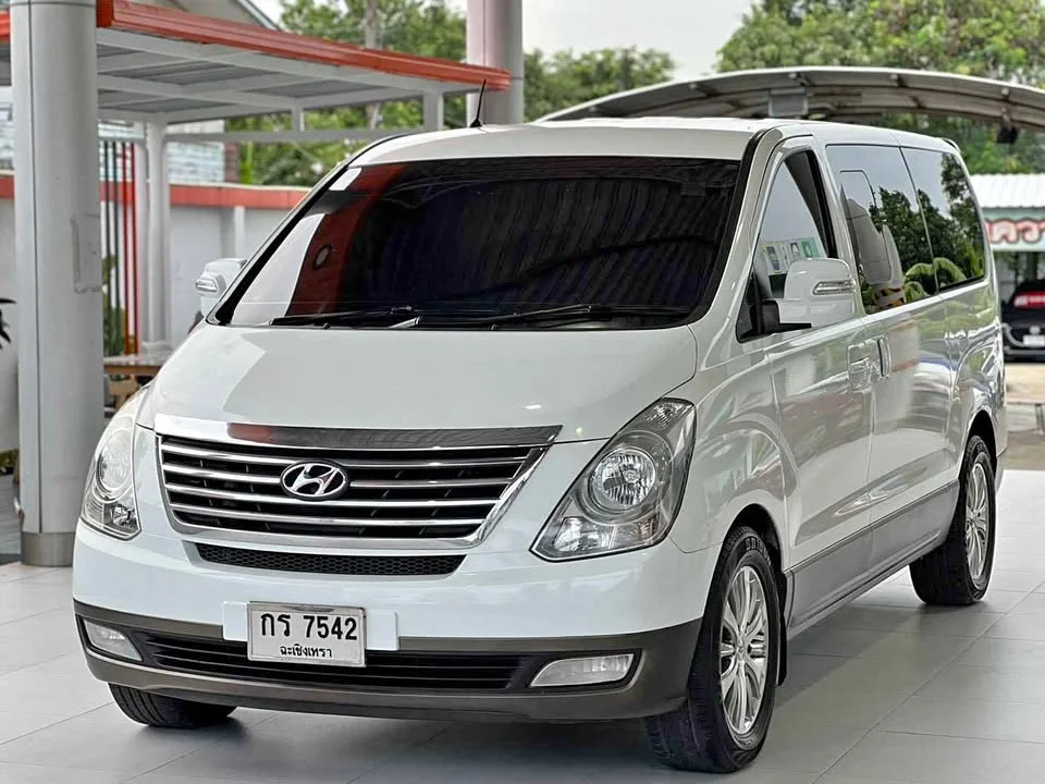 2011 Hyundai H-1 II 3