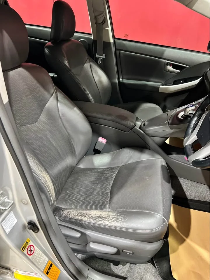 2011 Toyota Prius III 2