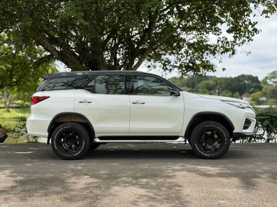 2019 Toyota Fortuner II 2