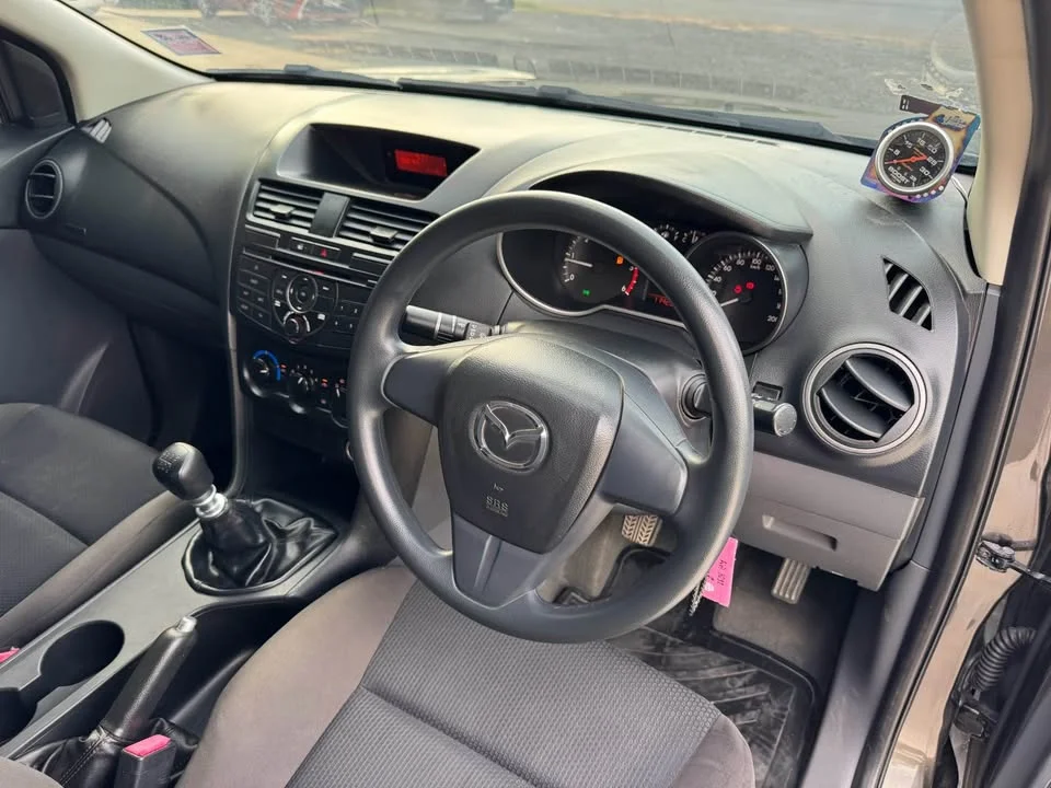 2015 Mazda BT-Series II 3