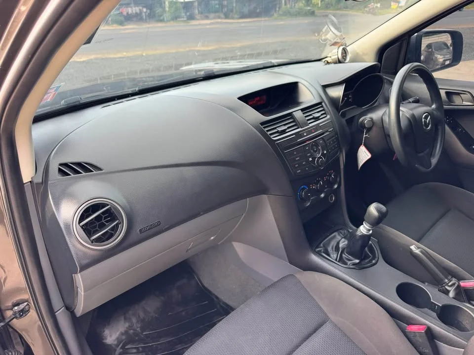 2015 Mazda BT-Series II 2