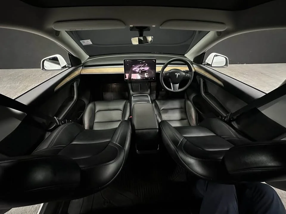 2023 Tesla Model Y 3