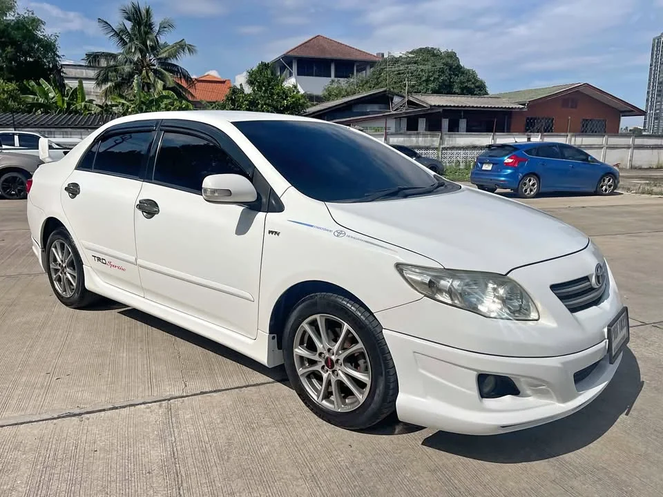 2010 Toyota Corolla Altis X (E140) 2