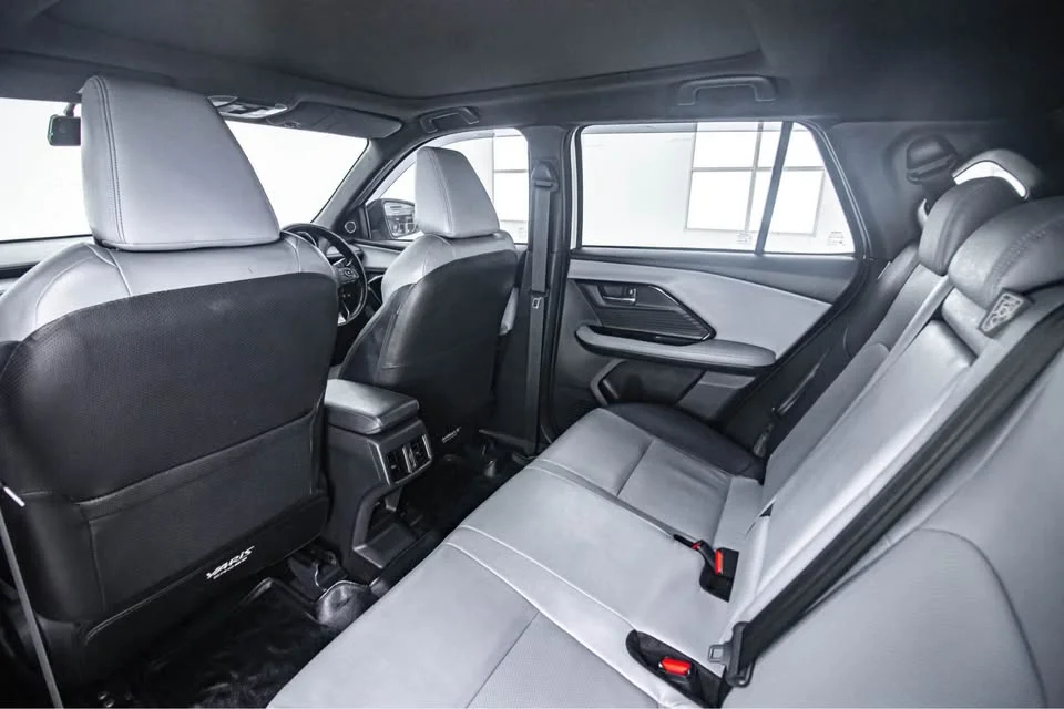 2025 Toyota Yaris Cross AC200 2