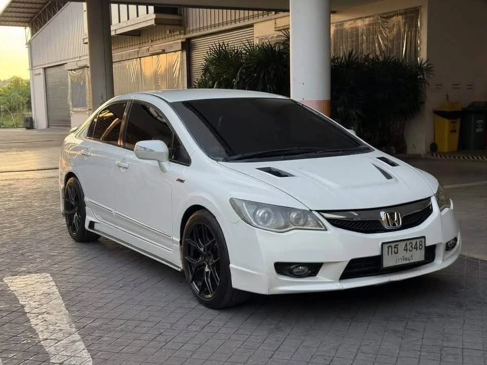 2011 Honda Civic VIII 2