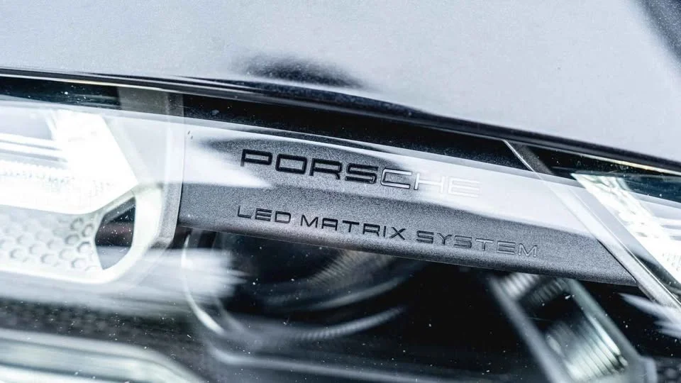 2021 Porsche Taycan 9J1 3