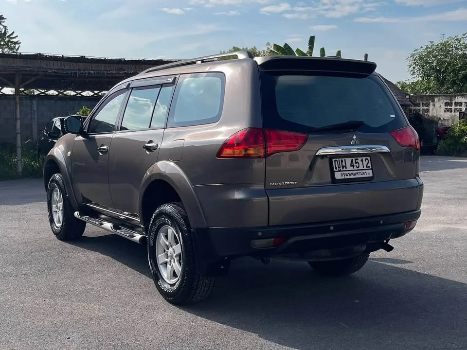 2011 Mitsubishi Pajero Sport II 3
