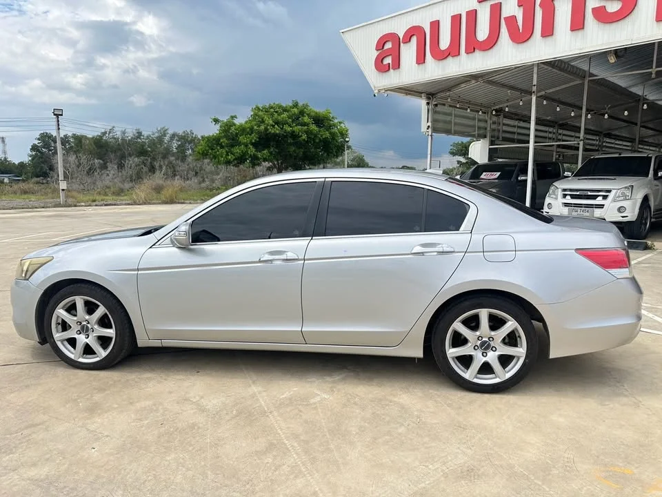 2008 Honda Accord VIII 2
